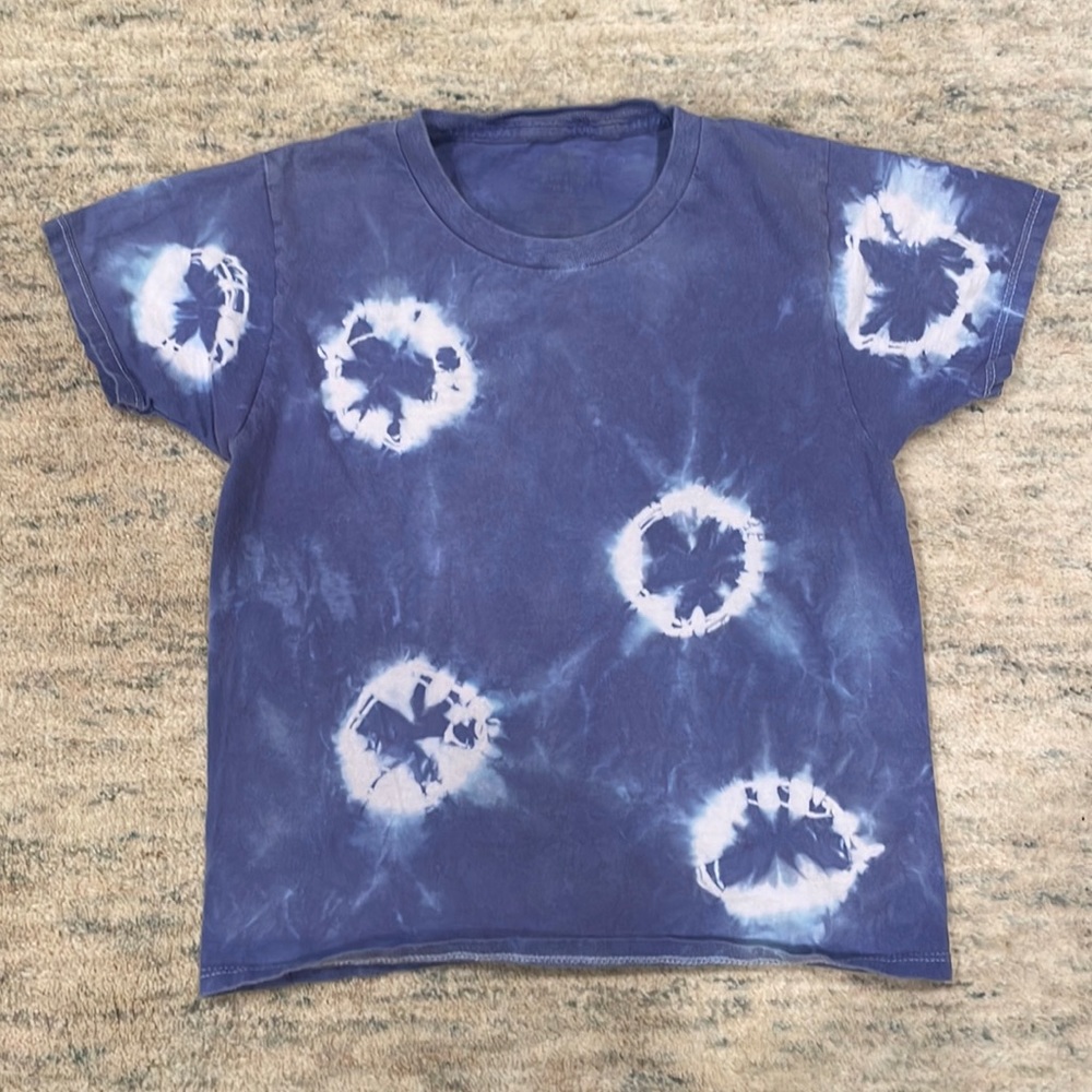 Indigo dye tie-dye